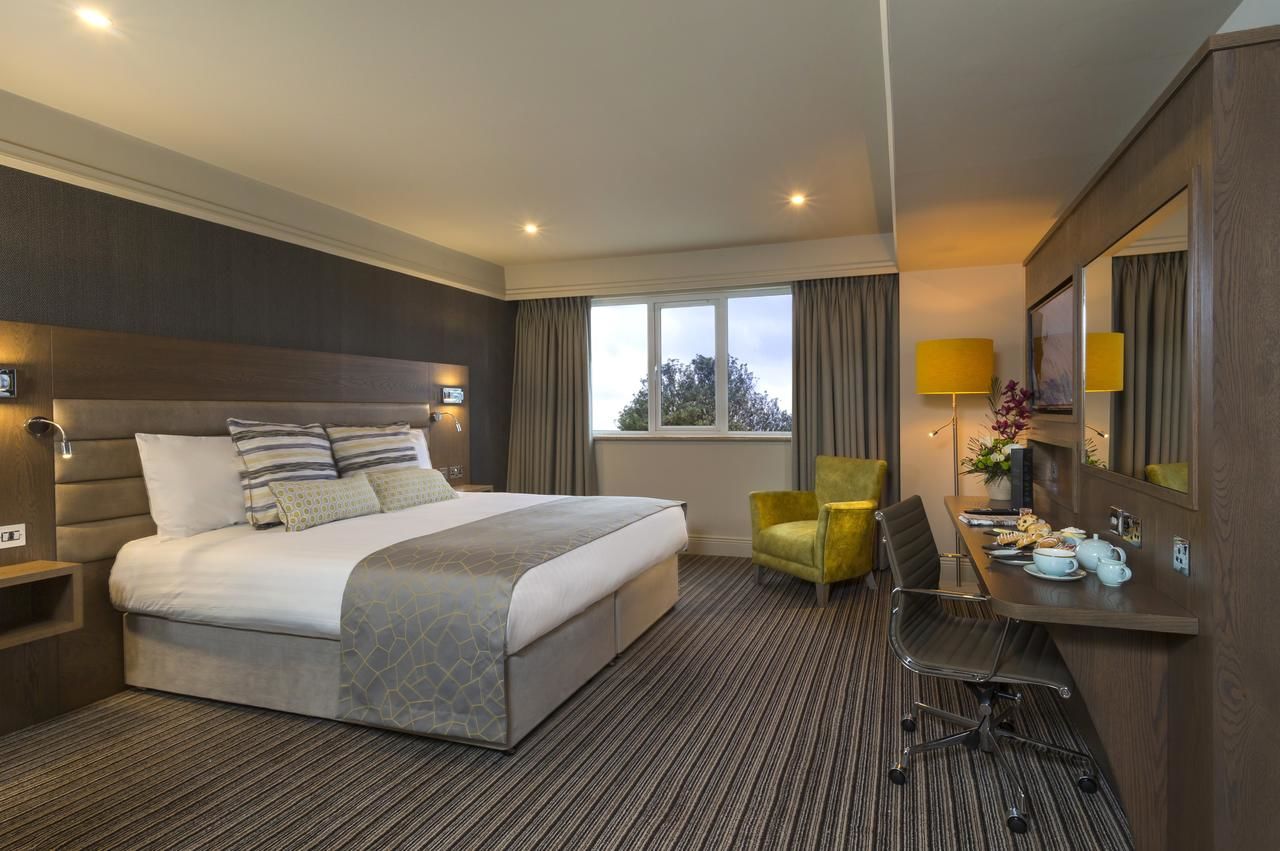 Отель Bonnington Hotel & Leisure Centre Дублин